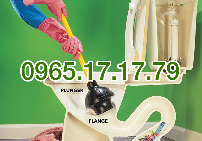 Thông tắc bồn cầu bằng pittong cao su