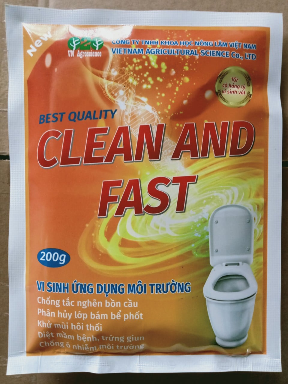 khu-mui-hoi-cong-thoat-nuoc-bang-bot-thong-cong